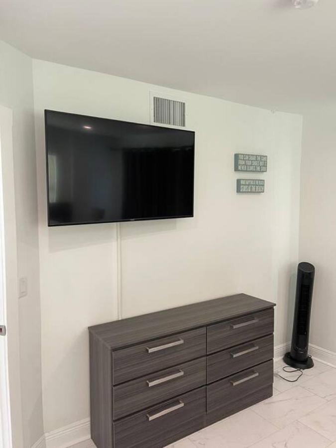 The Purple Pelican Beachfront With Ocean Balcony Unit 1 ฟอร์ต ลอเดอร์เดล ภายนอก รูปภาพ
