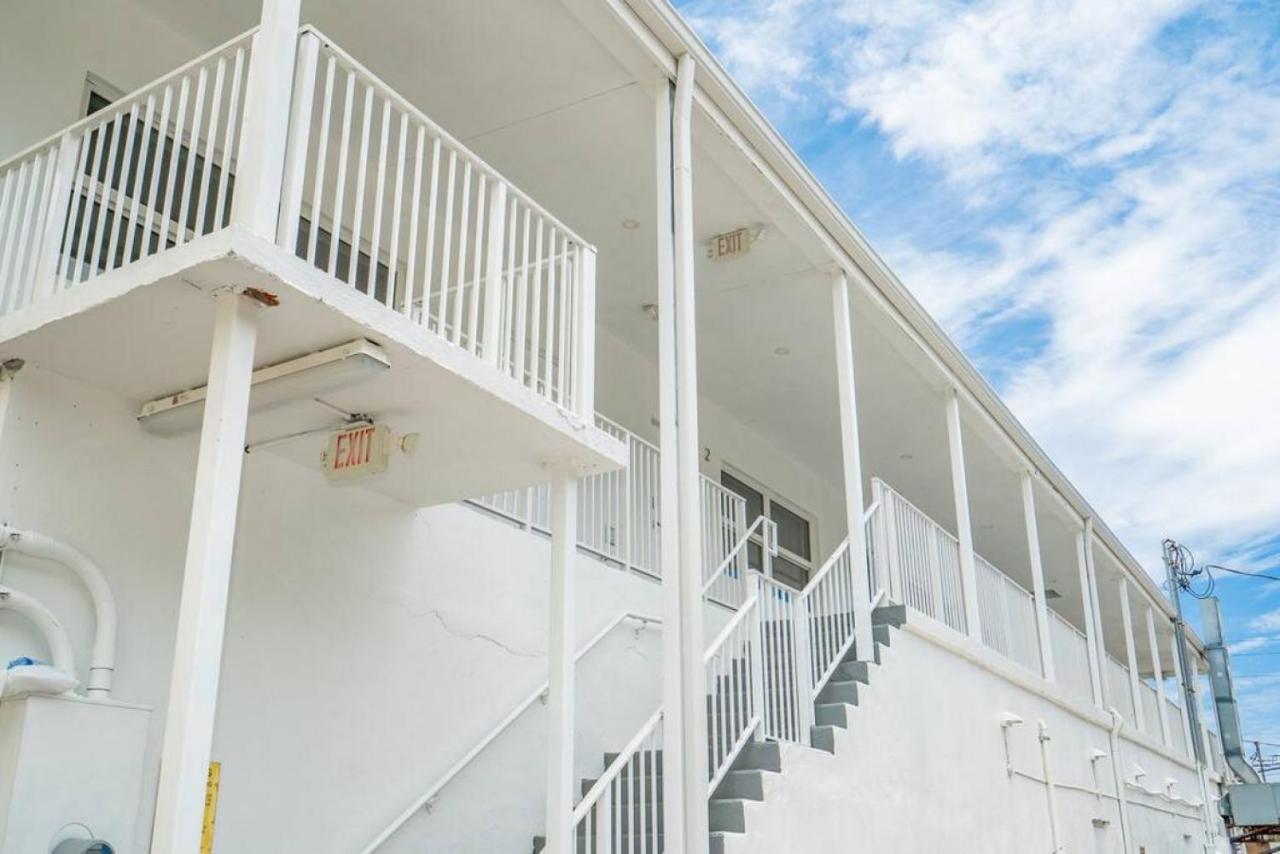 The Purple Pelican Beachfront With Ocean Balcony Unit 1 ฟอร์ต ลอเดอร์เดล ภายนอก รูปภาพ